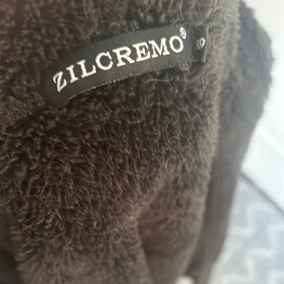 Zilcremo Black Fuzzy Jacket Size Small - Picture 7 of 9